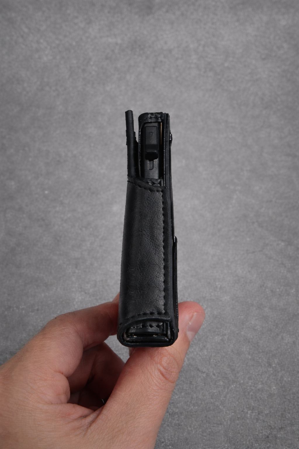 RFID-blocking pop-up wallet P-2